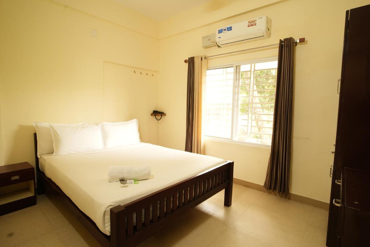 K V Suites Kochi Exterior photo