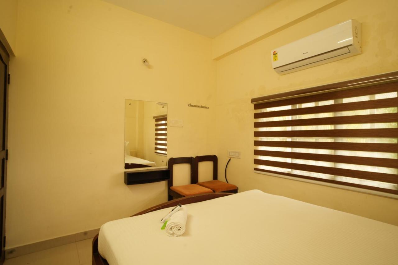 K V Suites Kochi Exterior photo