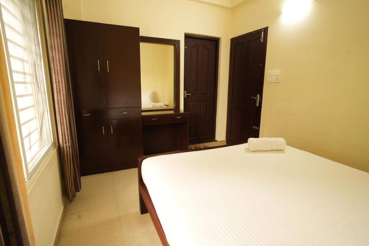 K V Suites Kochi Exterior photo