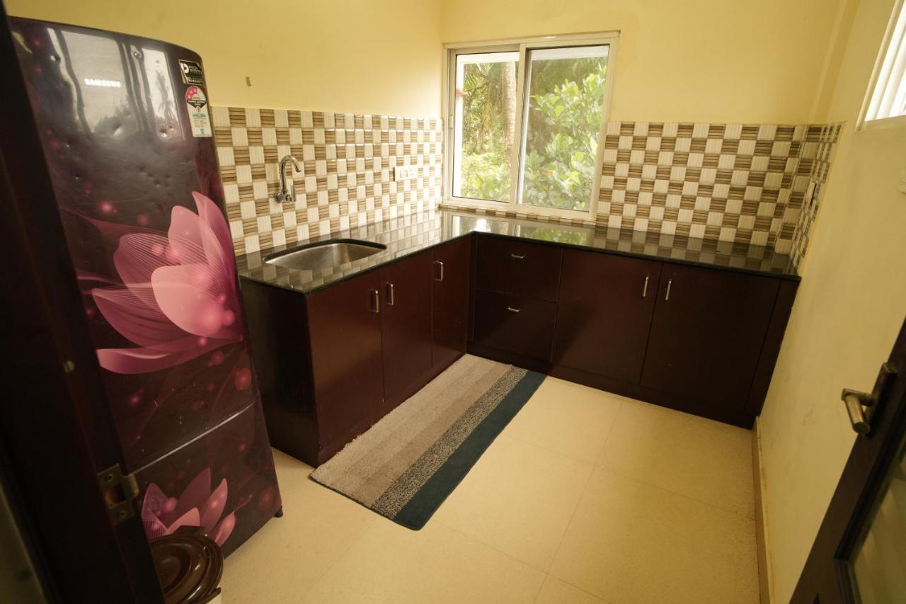 K V Suites Kochi Exterior photo